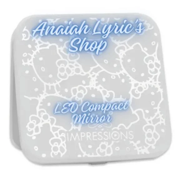 Hello Kitty® Supercute Trifold + Compact Bundle - Picture 10 of 14